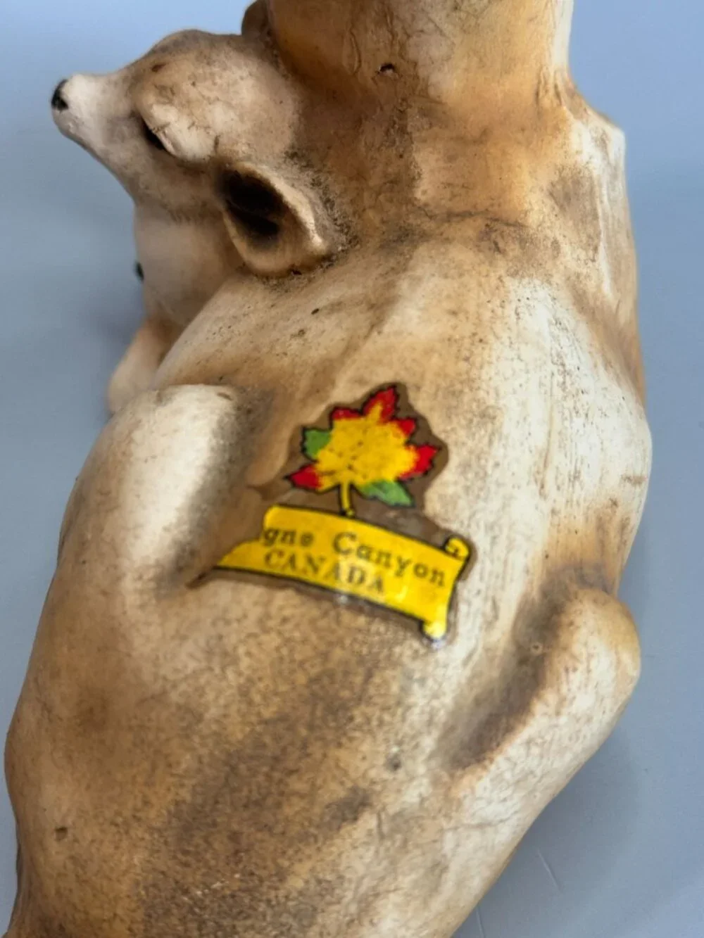 Vintage Canada Souvenir Doe Fawn Chalkware Figurine Pine Canyon 6